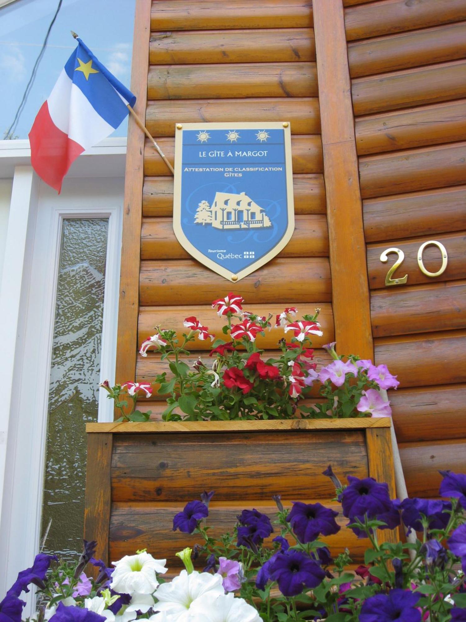 Le Gite A Margot Bromont Exterior foto